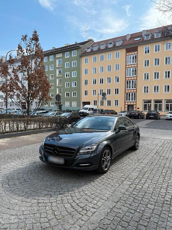 Gebraucht Mercedes CLS250 204 PS (150 kW) 2013 Grau Limousine