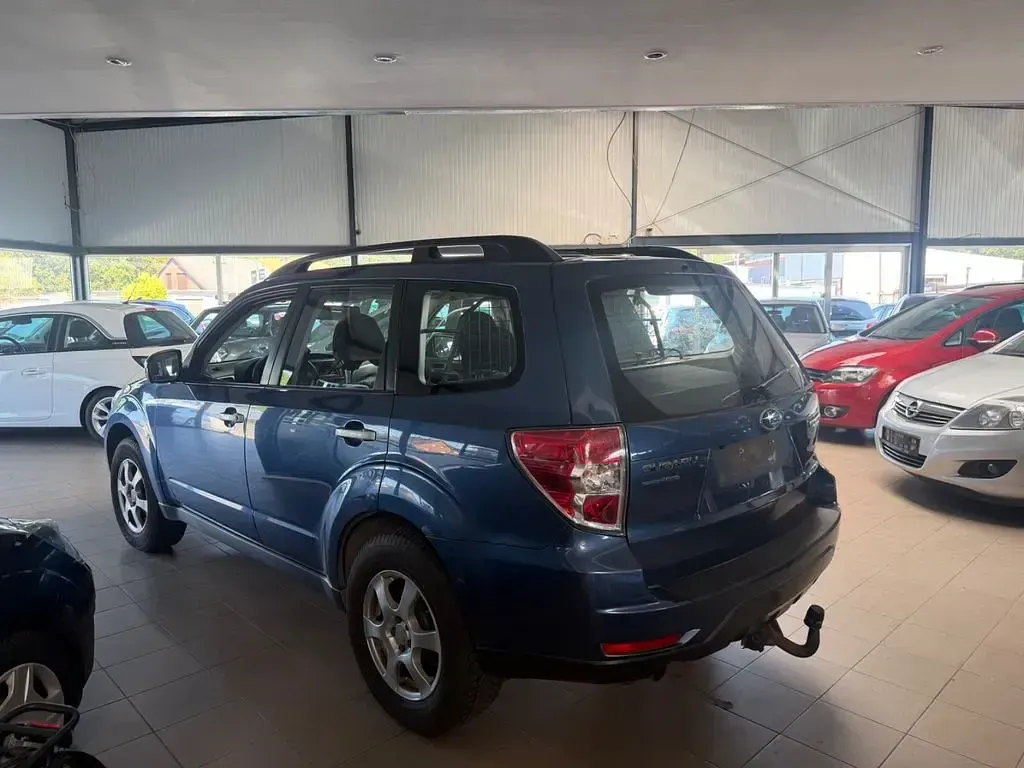 Gebraucht Subaru Forester 150 PS (110 kW) 2012 Blau SUV