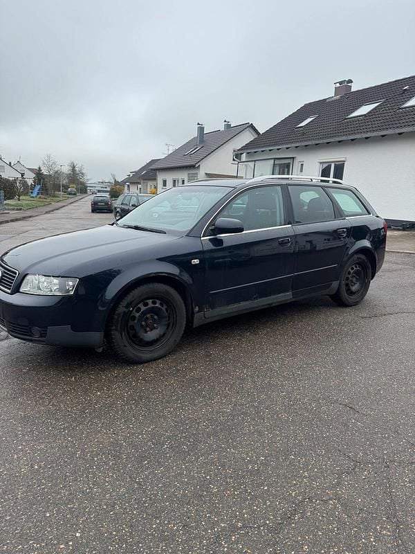 Usata Audi A4 131 CV (96 kW) 2002 Blu Station wagon