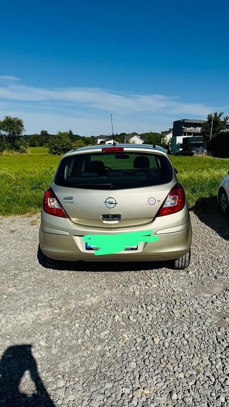 Andere farben Gebraucht 2006 Opel Corsa Kleinwagen | 2.200 € (Fairer Preis) - Bild 1/4