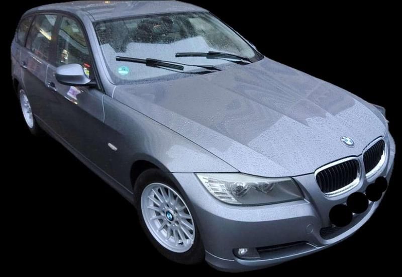 Gebraucht BMW 320 177 PS (130 kW) 2010 Grau Kombi