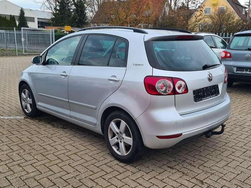 Gebraucht VW Golf VI Team 80 PS (58 kW) 2010 Reflexsilber metallic Kleinwagen