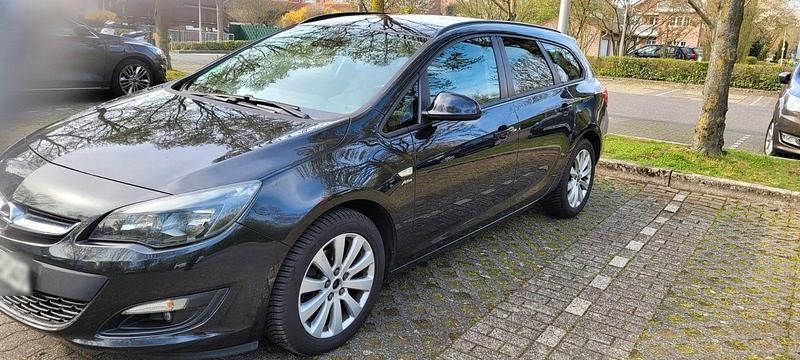 Gebraucht Opel Astra Active 165 PS (121 kW) 2013 Schwarz Kombi