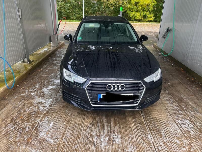 Schwarz Gebraucht 2019 Audi A4 Kombi | 19.250 € (Fairer Preis) - Bild 1/4