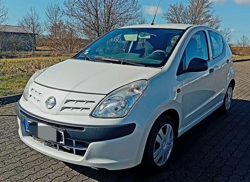 Weiß Gebraucht 2010 Nissan Pixo Acenta Kleinwagen | 3.300 € (Fairer Preis) - Bild 1/4