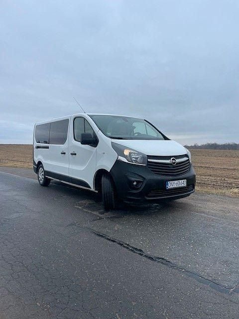 Gebraucht Opel Vivaro 120 PS (88 kW) 2019 Weiß Van / Kleinbus