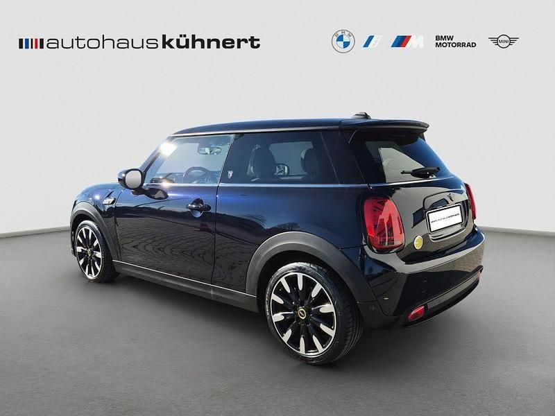 Gebraucht Mini Cooper SE 135 kW (184 PS) 2021 Enigmatic black metallic Kleinwagen