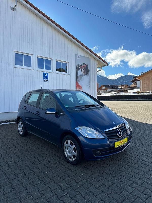 Gebraucht Mercedes A150 95 PS (69 kW) 2009 Blau Kleinwagen