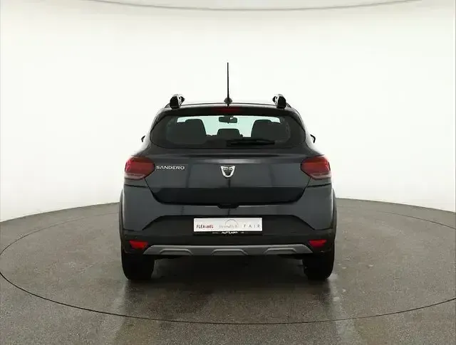 Gebraucht Dacia Sandero Stepway 110 PS (80 kW) 2023 Grau SUV