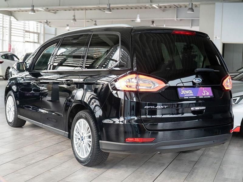 Gebraucht Ford Galaxy Titanium 150 PS (110 kW) 2019 Shadow black Van / Kleinbus
