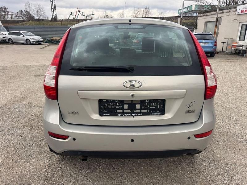 Gebraucht Lada Kalina 98 PS (72 kW) 2018 Silber Limousine