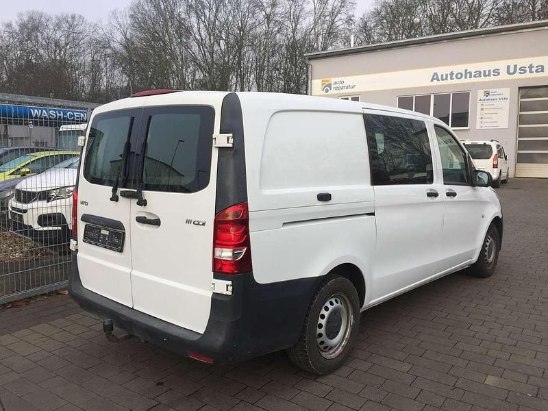 Gebraucht Mercedes Vito 114 PS (83 kW) 2018 Weiß Van