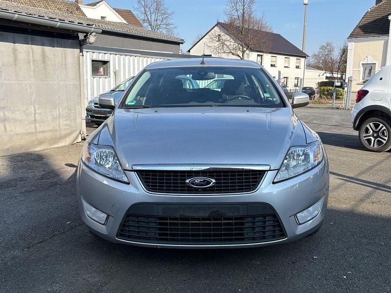 Gebraucht Ford Mondeo 145 PS (106 kW) 2008 Silber Kombi