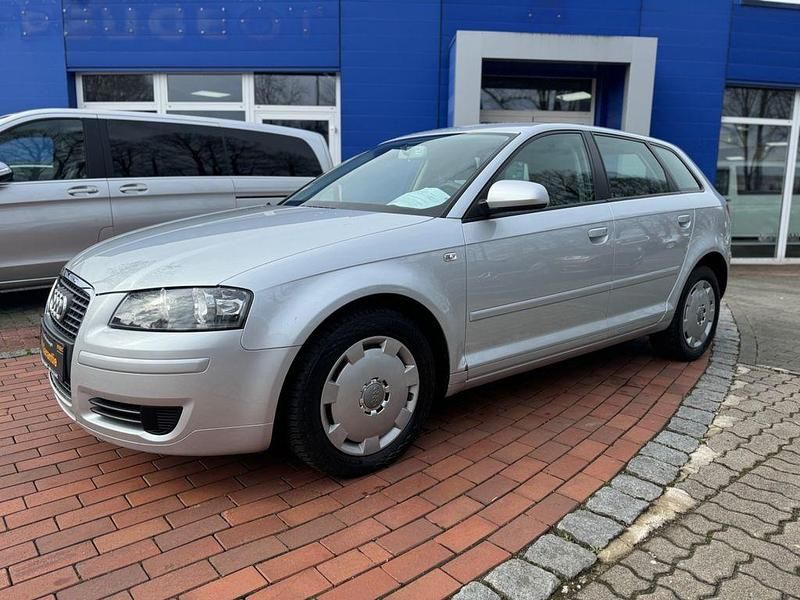 Gebraucht Audi A3 Attraction 102 PS (75 kW) 2008 Silber Kleinwagen
