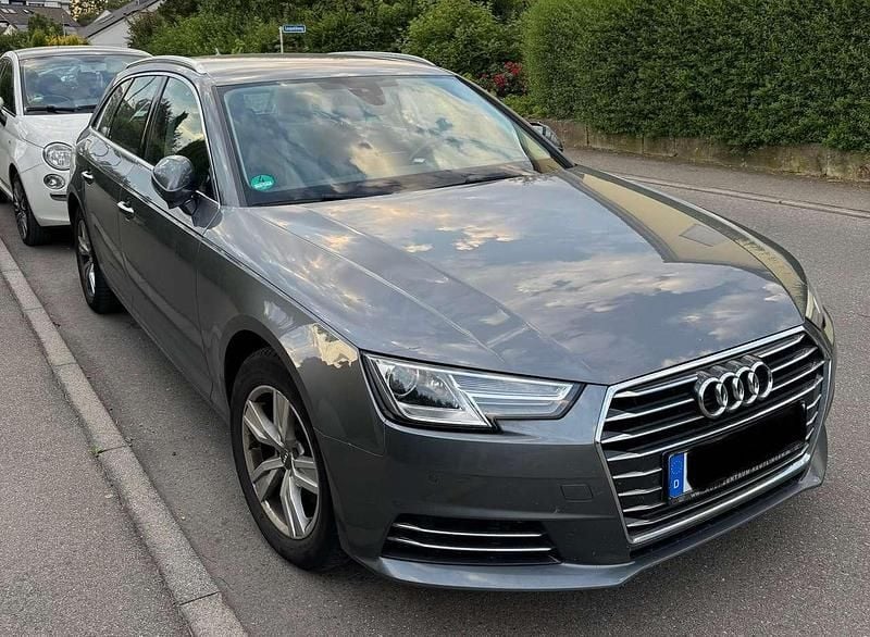 Gebraucht 2016 Audi A4 Design Kombi | 13.500 € (Guter Preis) - Bild 1/4
