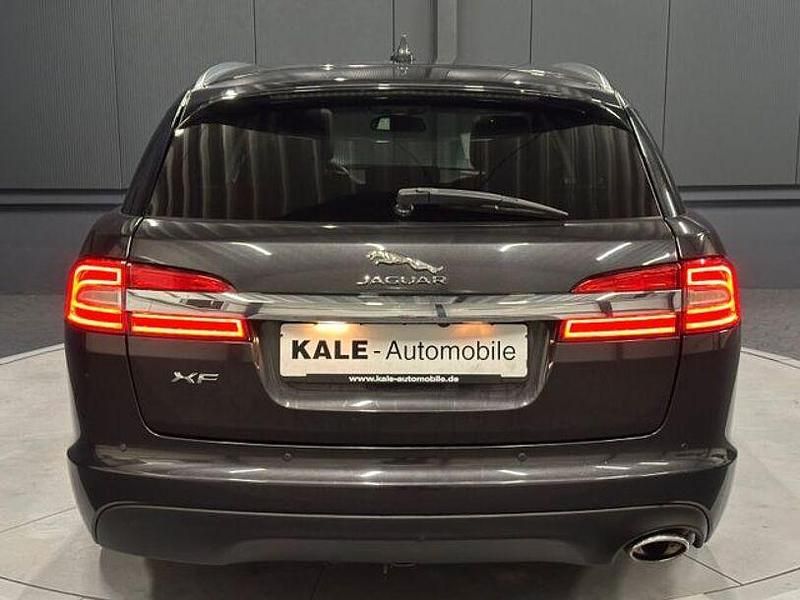 Gebraucht Jaguar XF 200 PS (147 kW) 2015 Andere Limousine