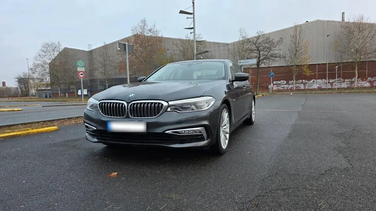 Gebraucht BMW 540 Luxury Line 340 PS (250 kW) 2018 Grau Limousine