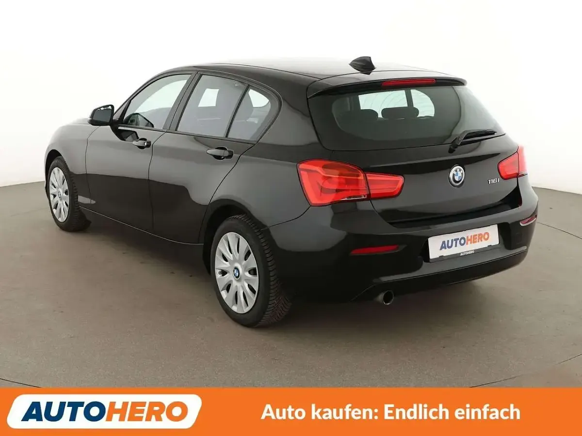 Gebraucht BMW 116 109 PS (80 kW) 2018 Schwarz ii bonnet fluid black Kleinwagen