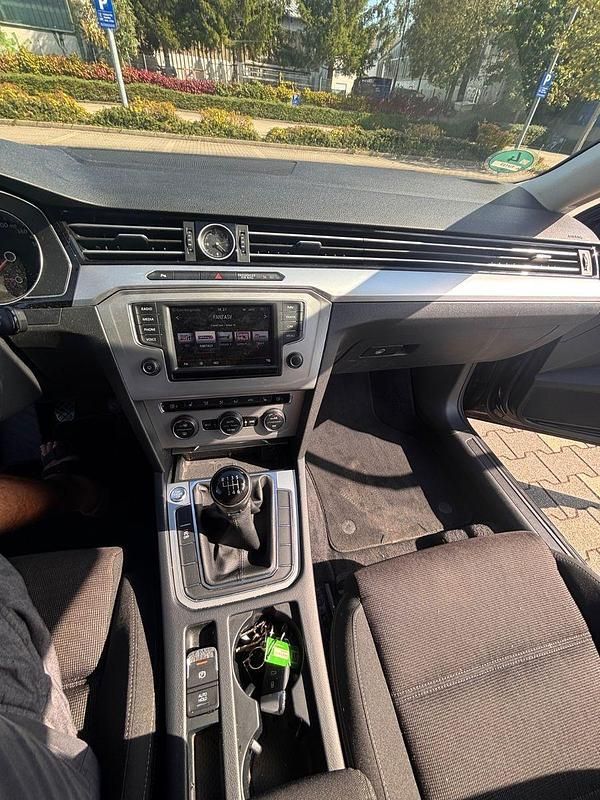 Używany VW Passat Trendline 150 KM (110 kW) 2014 Czarny Sedan/Limuzyna
