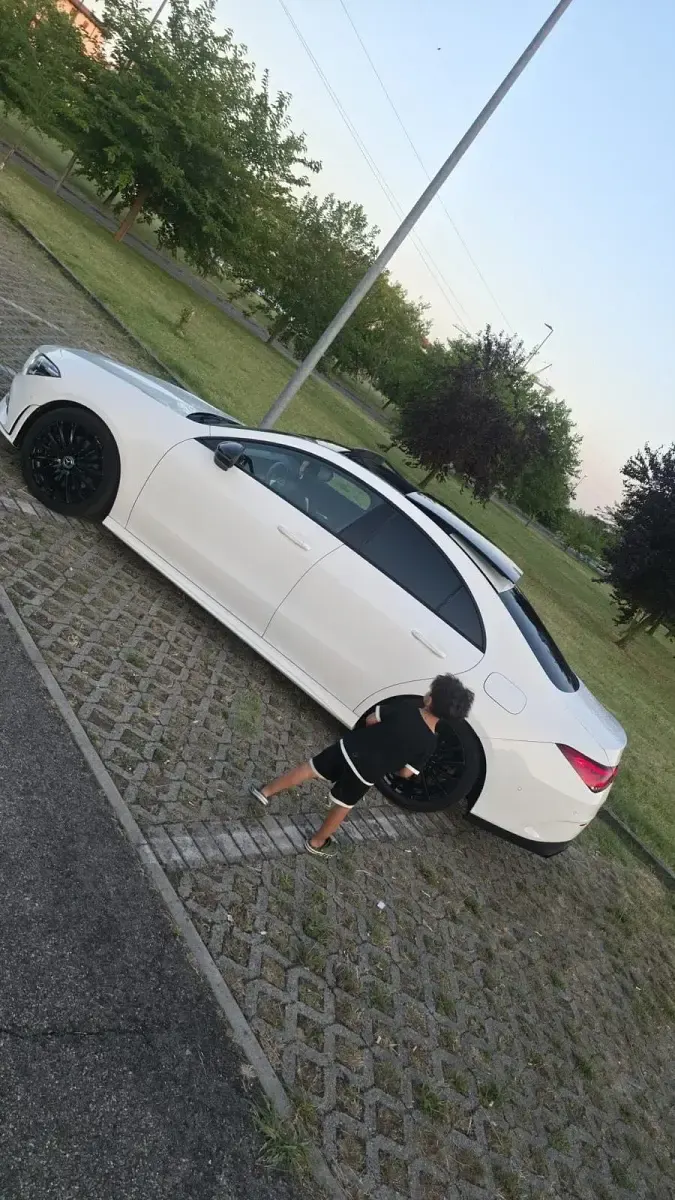 Gebraucht Mercedes 200 AMG 2020 Weiß Limousine