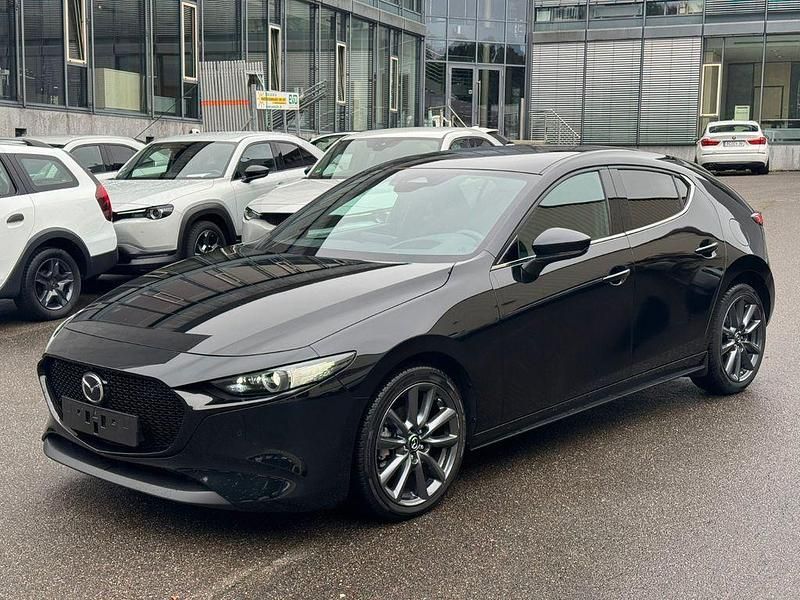 Schwarz Gebraucht 2025 Mazda 3 Exclusive-Line Limousine | 24.700 € (Fairer Preis) - Bild 1/4