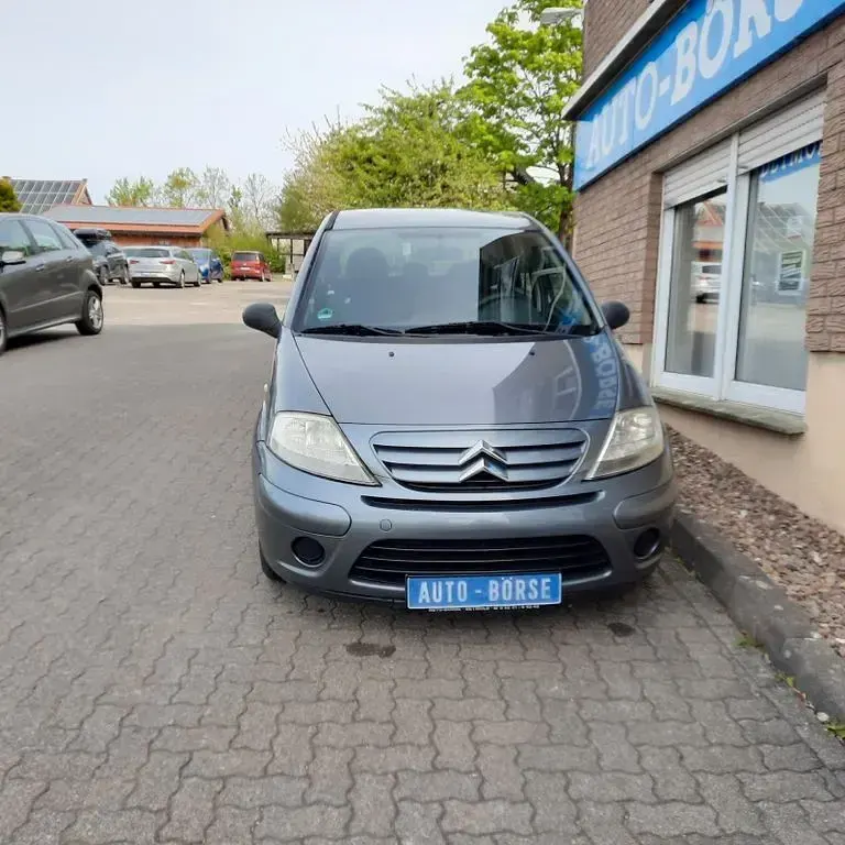 Gebraucht Citroën C3 Tonic 60 PS (44 kW) 2009 Grau Limousine