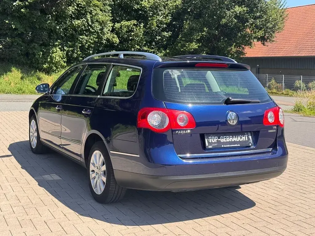 Gebraucht VW Passat Comfortline 150 PS (110 kW) 2010 Blau Kombi