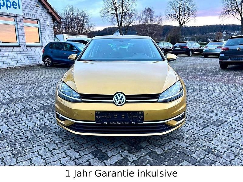 Gebraucht VW Golf VII Join 110 PS (80 kW) 2018 Gelb Limousine