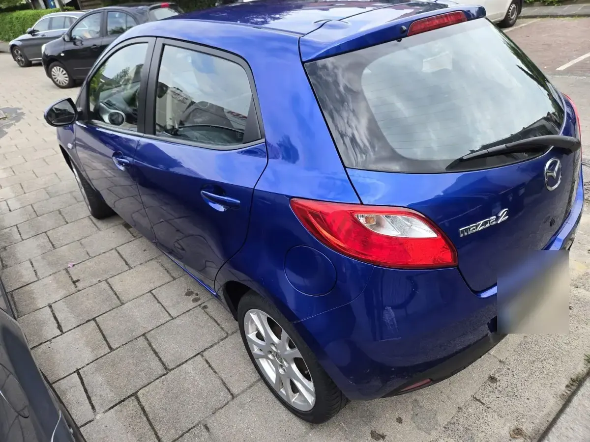 Gebraucht Mazda 2 75 PS (55 kW) 2008 Blau Kleinwagen