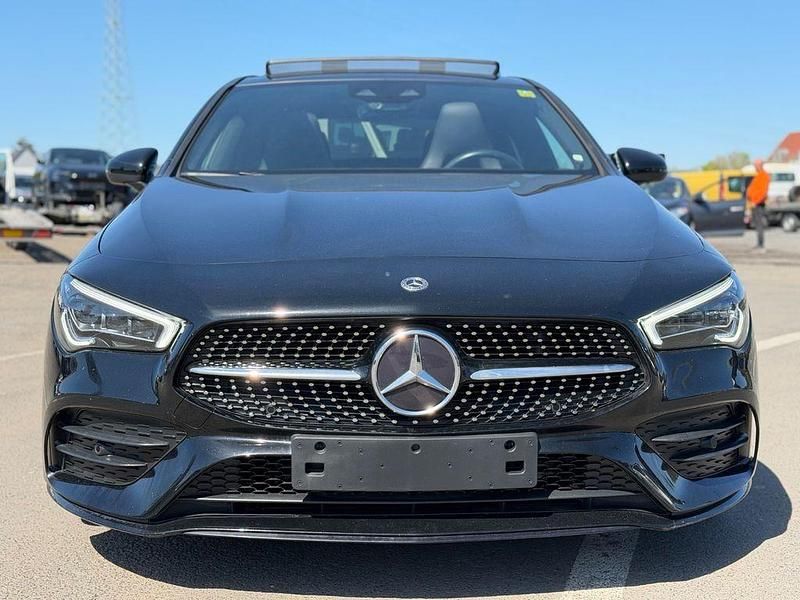 Gebraucht Mercedes CLA200 AMG line 163 PS (119 kW) 2021 Schwarz Coupé