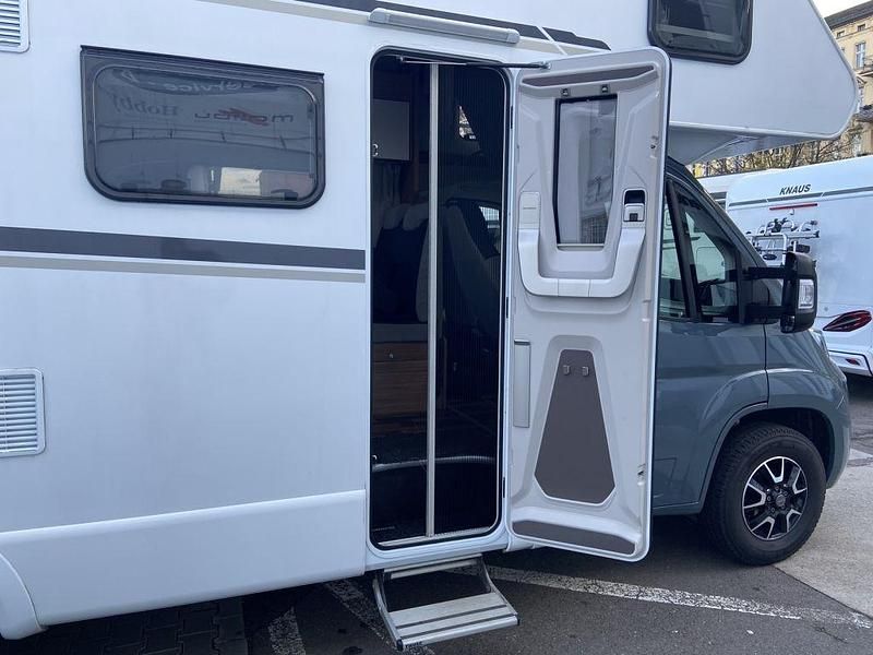 Gebraucht Weinsberg CaraHome 140 PS (102 kW) 2023 Lanzarote grey Van