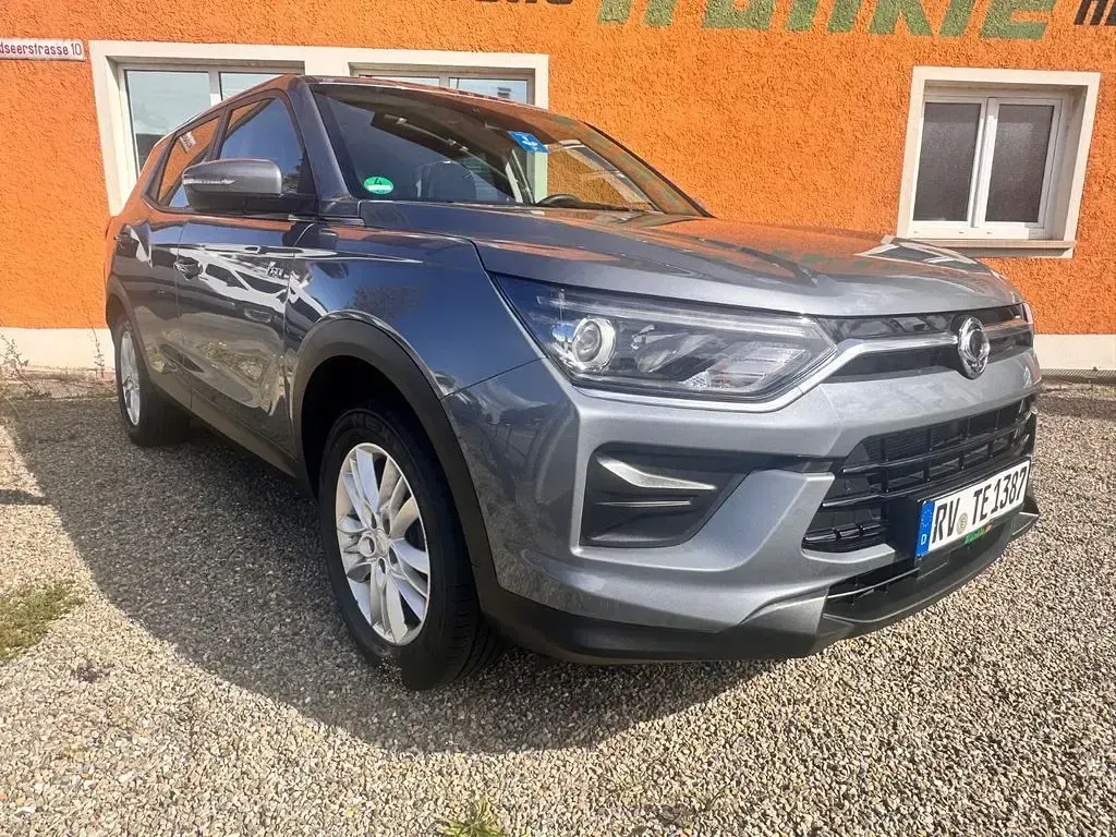Gebraucht SsangYong Korando 163 PS (119 kW) 2020 Grau SUV