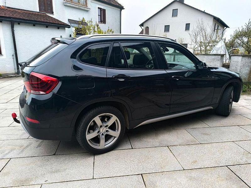 Używany BMW X1 Efficient Dynamics 163 KM (119 kW) 2014 Czarny SUV