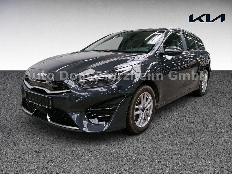 Dark penta met. (h8g) Gebraucht 2024 Kia Ceed Sportswagon Spirit Kombi | 25.780 € (Fairer Preis) - Bild 1/4