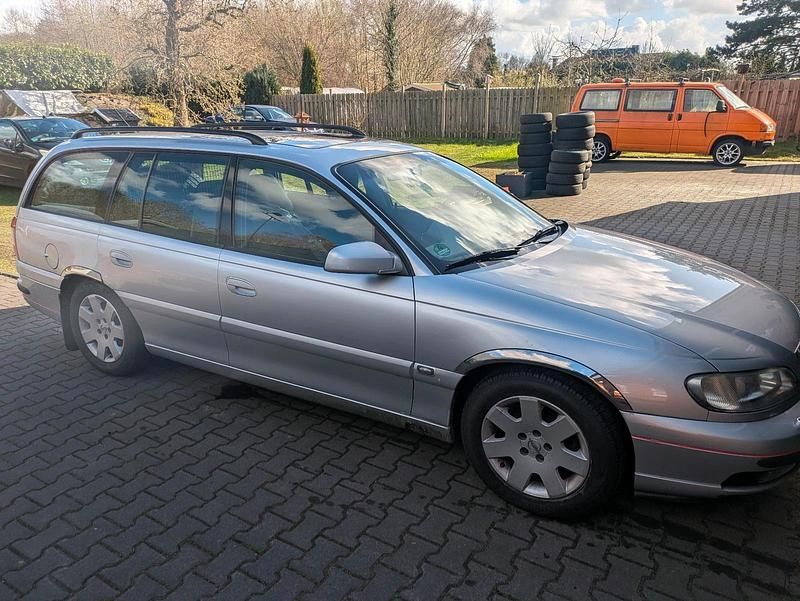 Gebraucht Opel Omega 120 PS (88 kW) 2001 Silber Kombi