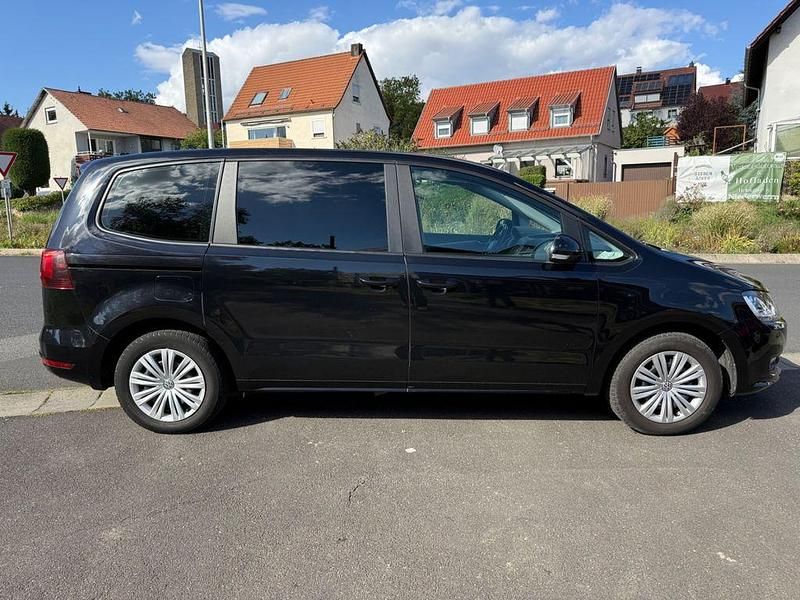 Gebraucht VW Sharan 150 PS (110 kW) 2018 Schwarz Van / Kleinbus