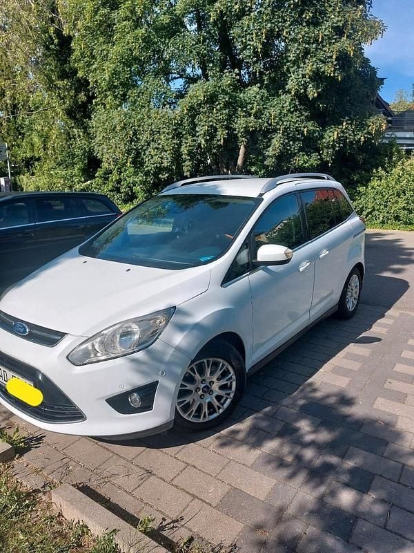 Weiß Gebraucht 2013 Ford Grand C-Max Van / Kleinbus | 5.000 € (Fairer Preis) - Bild 1/4