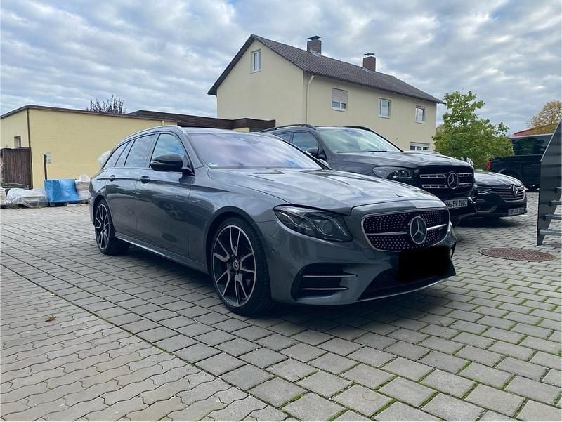 Grau Gebraucht 2018 Mercedes E53 AMG AMG Kombi | 35.900 € (Fairer Preis) - Bild 1/4