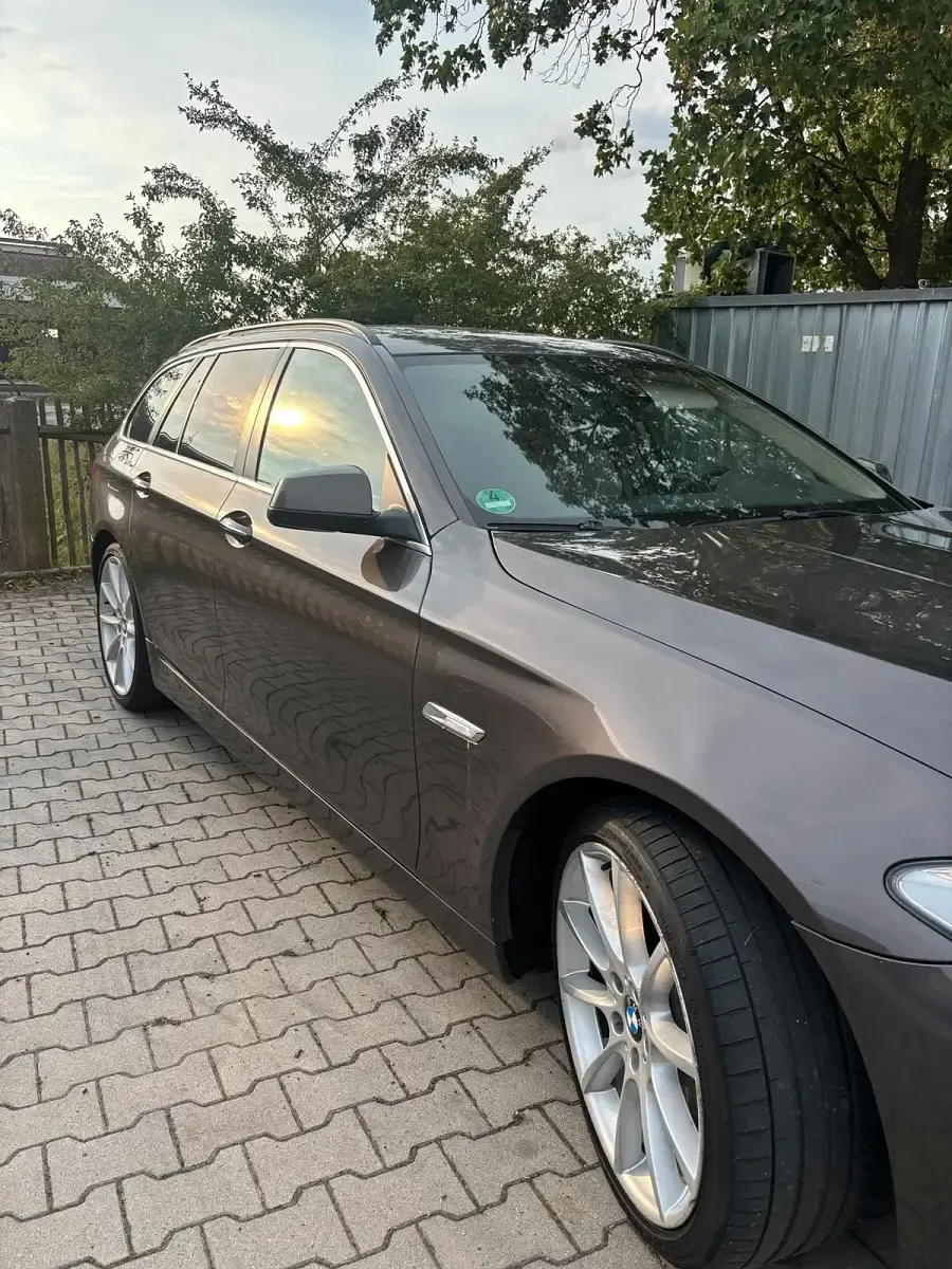 Gebraucht BMW 535 313 PS (230 kW) 2013 Braun Kombi