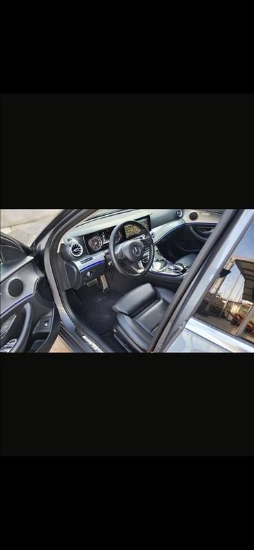 Second-hand Mercedes 300 351 CP (258 kW) 2017 Argintiu Break