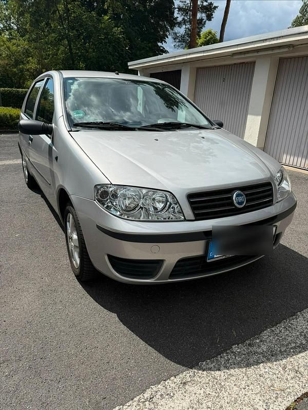 Silber Gebraucht 2006 Fiat Punto Active Kleinwagen | 2.400 € (Etwas zu teuer) - Bild 1/4