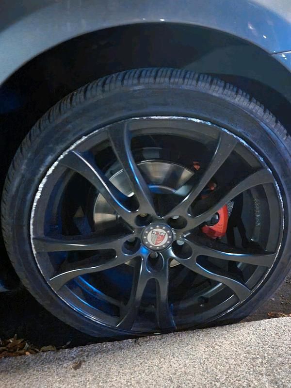 Gebraucht VW Golf VI 122 PS (89 kW) 2010 Grau Kleinwagen