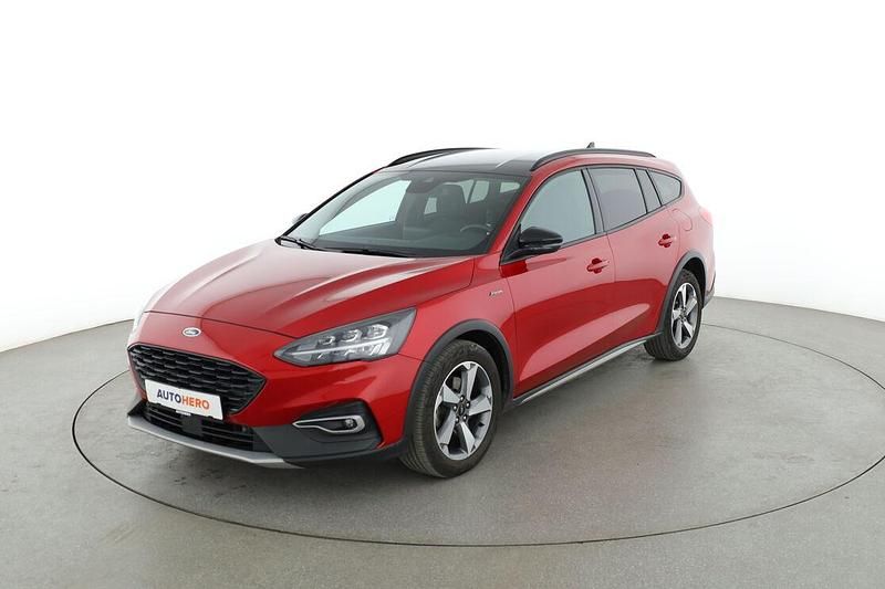 Rot Gebraucht 2021 Ford Focus Active X Kombi | 20.890 € - Bild 1/3