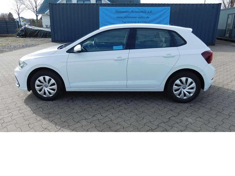 Gebraucht VW Polo Life 80 PS (58 kW) 2022 Purewhite (weiß)weiß Kleinwagen