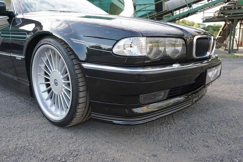 Schwarz Gebraucht 2000 BMW 740 Sport Line Limousine | 29.500 € - Bild 1/4