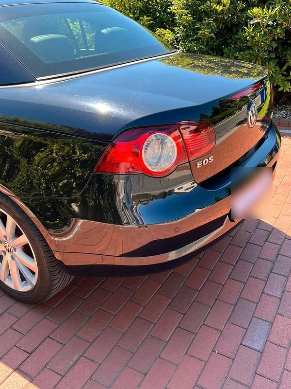 Gebraucht VW Eos 122 PS (89 kW) 2009 Schwarz Cabrio
