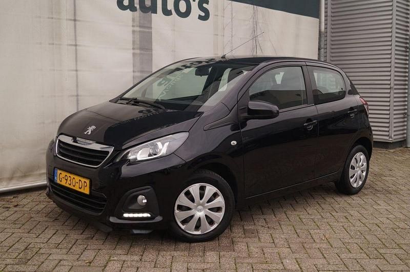 Gebraucht Peugeot 108 Premium 72 PS (52 kW) 2019 Schwarz Limousine