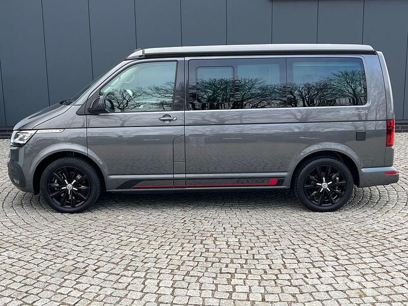 Gebraucht VW California Beach 204 PS (150 kW) 2022 Indiumgrau metallic/ dach schw Van