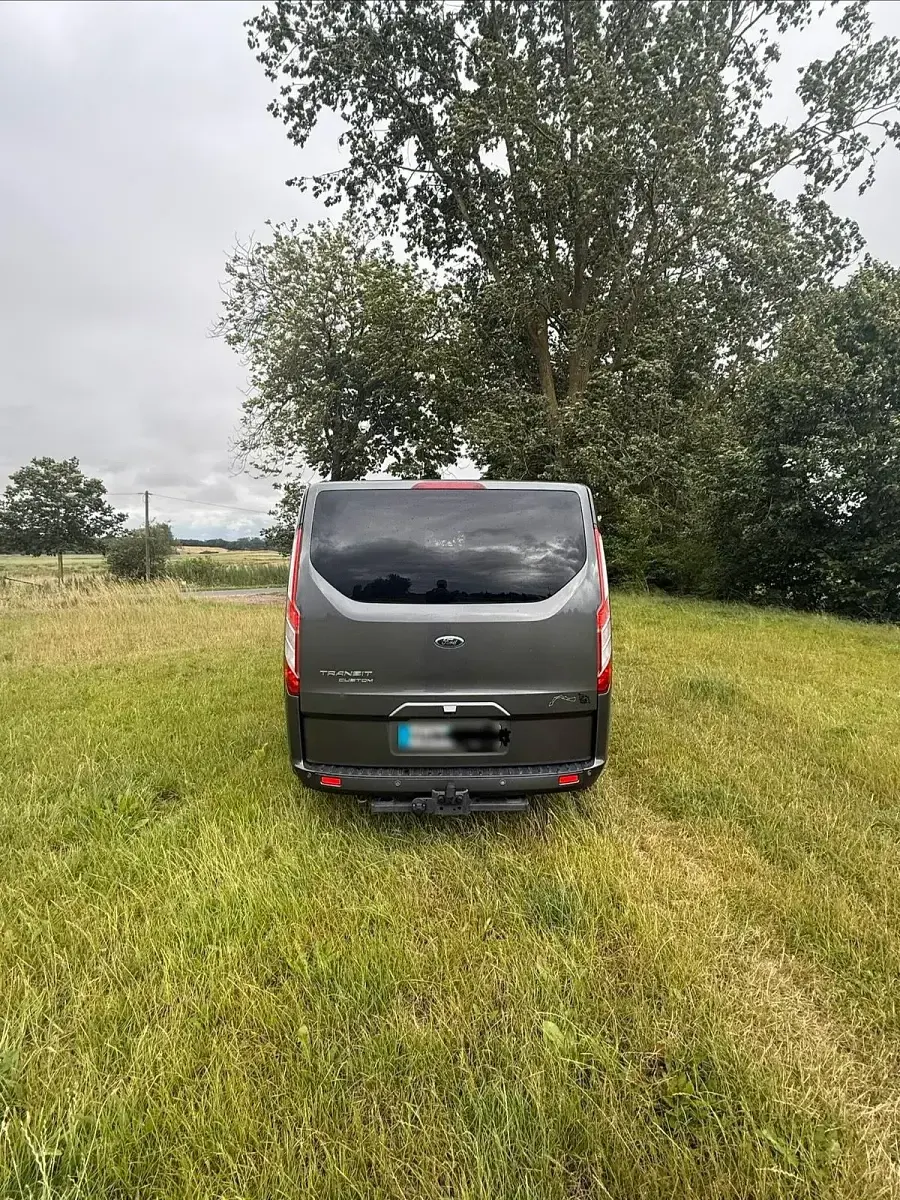 Gebraucht Ford Transit Custom Trend 174 PS (127 kW) 2019 Grau Van / Kleinbus