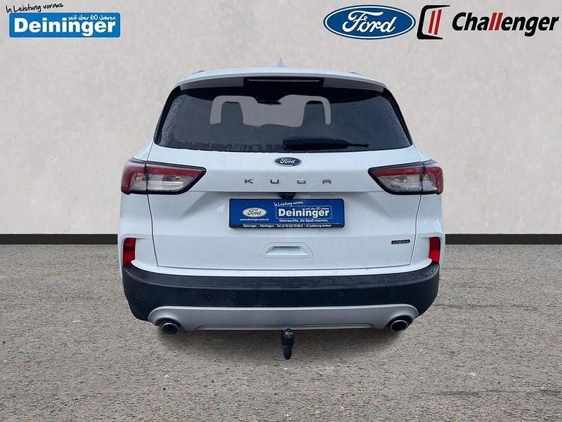 Gebraucht Ford Kuga Titanium 224 PS (164 kW) 2021 Frostweiß SUV